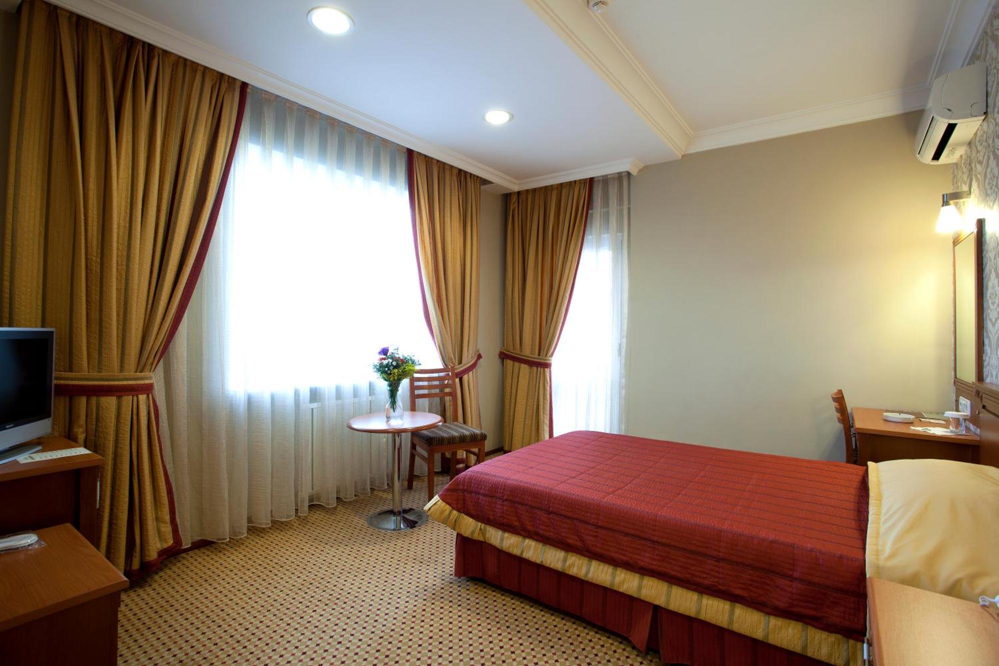 Sefa Hotel 2 초를루 외부 사진